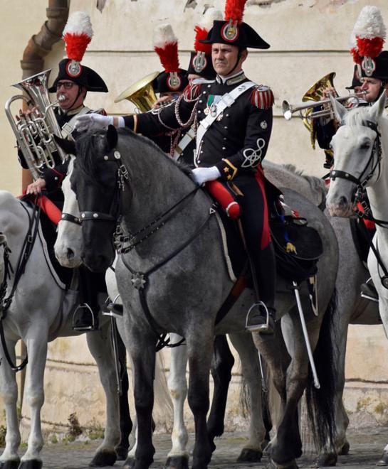 Maranello. Arriva la Fanfara dei carabinieri a cavallo 