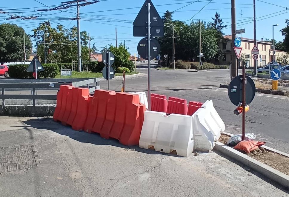 Modena Via Canaletto, continua il calvario dei pedoni Nulla è cambiato dopo la morte di un anziano 