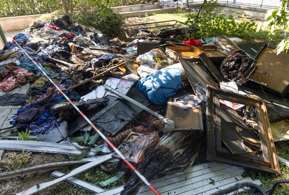 Modena Fiamme dal condizionatore Cinque persone in ospedale 