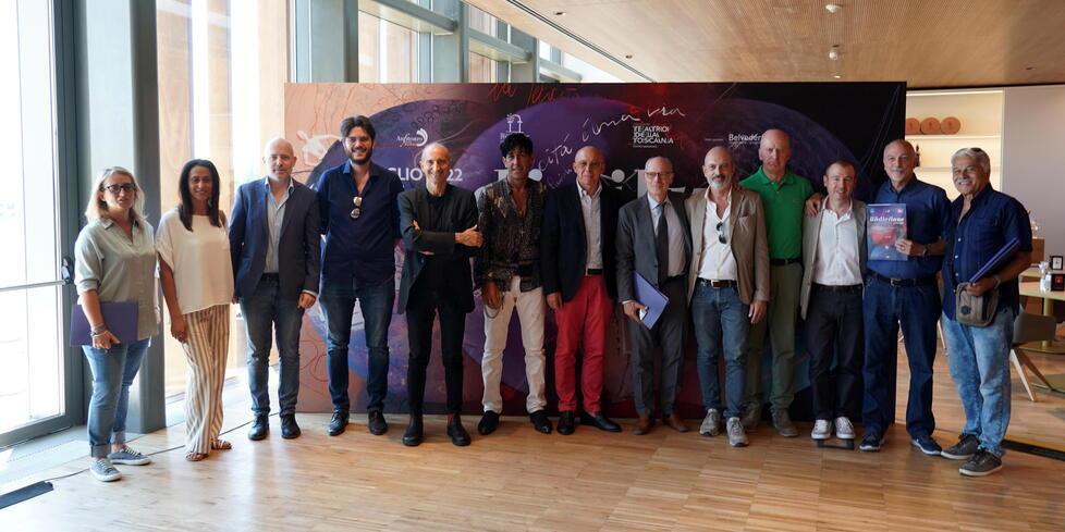 “11Lune” diventa maggiorenne e festeggia con tanti grandi nomi