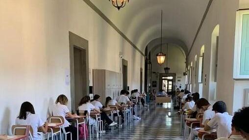 Lo svolgimento degli esami di terza media al convitto Cicognini