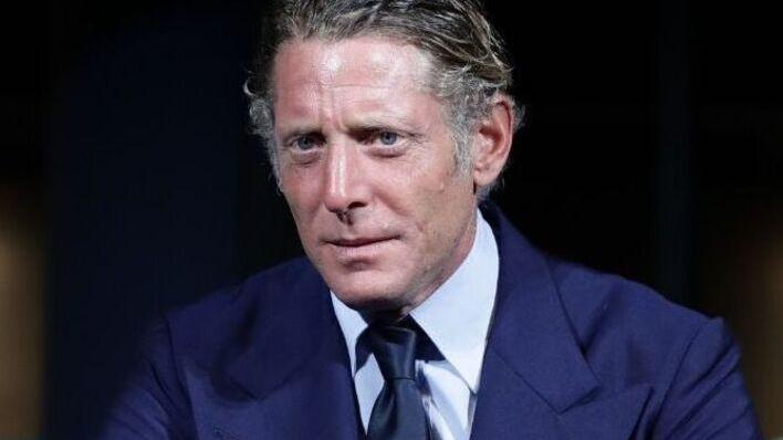 Lapo Elkann, intervistato da Il Tirreno ha detto la sua su Piaggio e sulla famiglia Colaninno