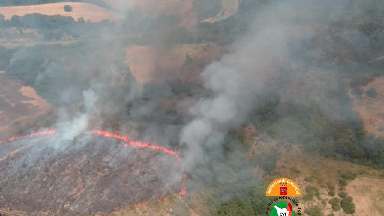 L'incendio a Cinigiano