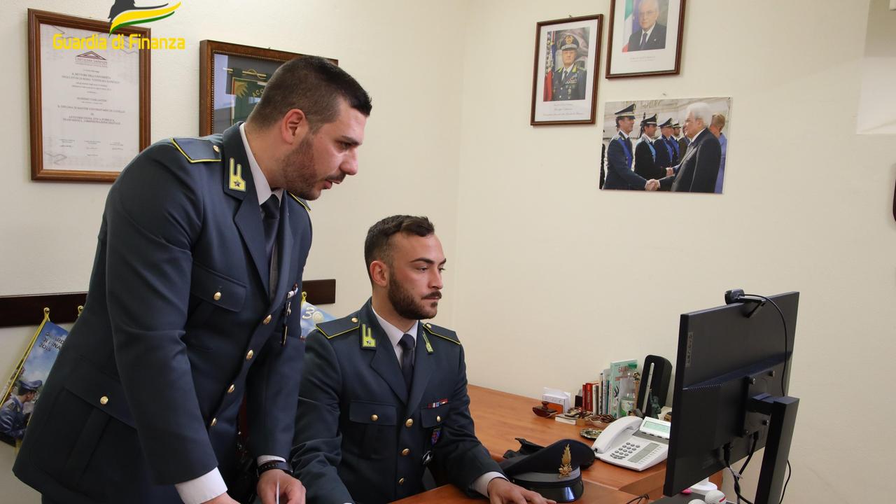 Ferrara. Altri 11 furbetti del reddito di cittadinanza scoperti dalla Finanza: 155mila euro percepiti senza diritto