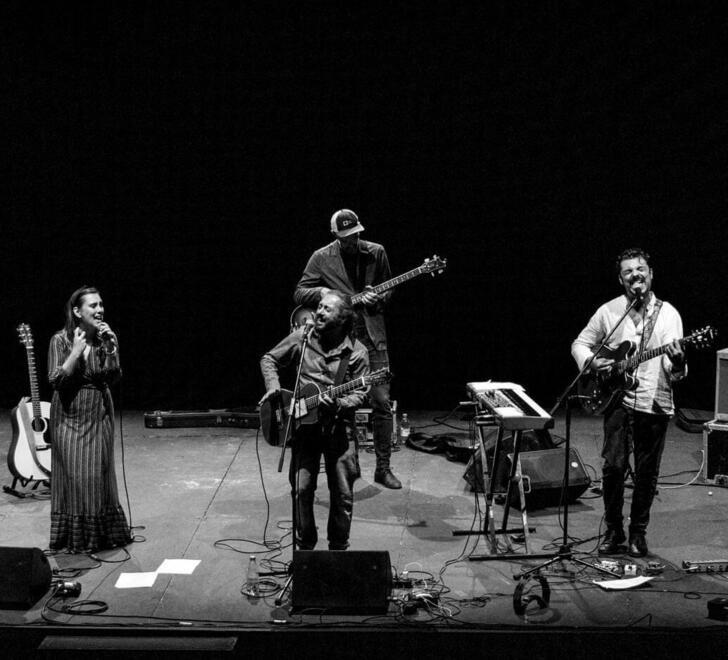 Il quartetto che si esibirà questa sera seguendo le opere di Lucio Dalla composto da Tommaso Novi Luca Guidi Giulia Pratelli e Giorgio Mannucci