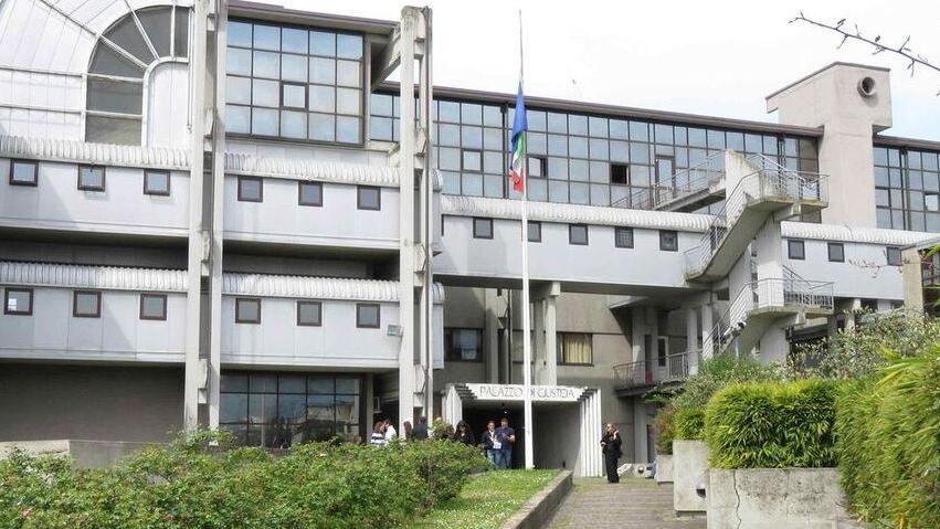 Prato, compravano e non pagavano: 14 condanne per la bancarotta. I nomi