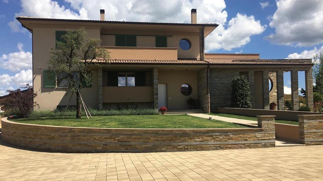 Bioedilizia Strutture in legno e sughero senza colle o plastiche