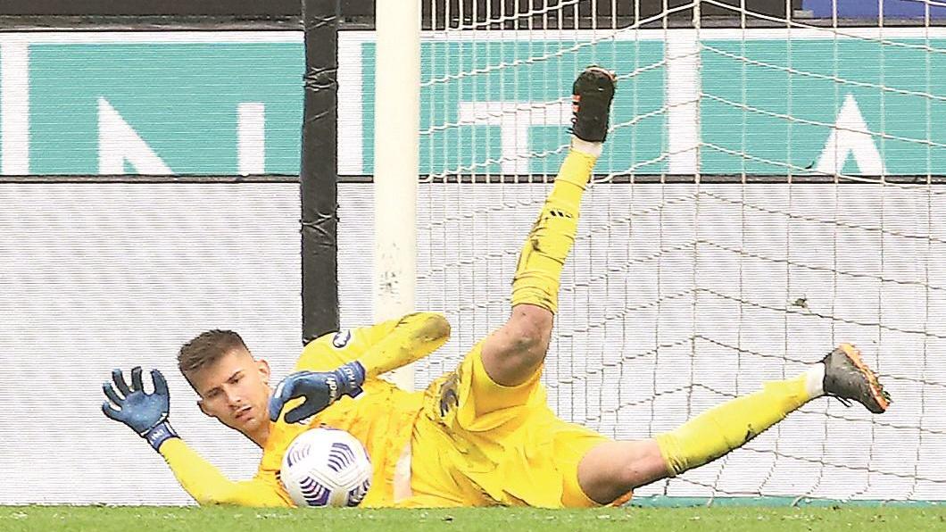 Guglielmo Vicario in tuffo