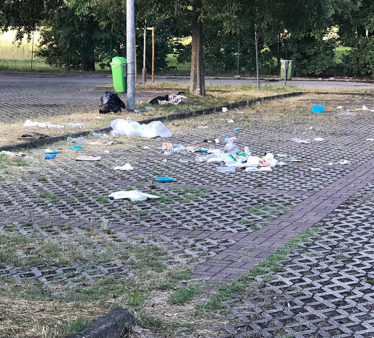 Modena I camper dei nomadi tornano ad occupare l’area di parco Ferrari 