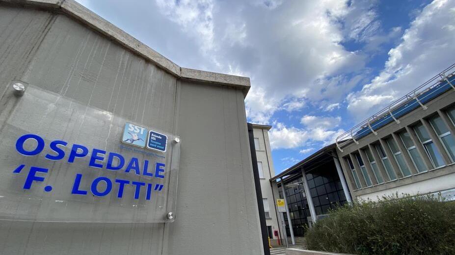L'ingresso all'ospedale Lotti di Pontedera