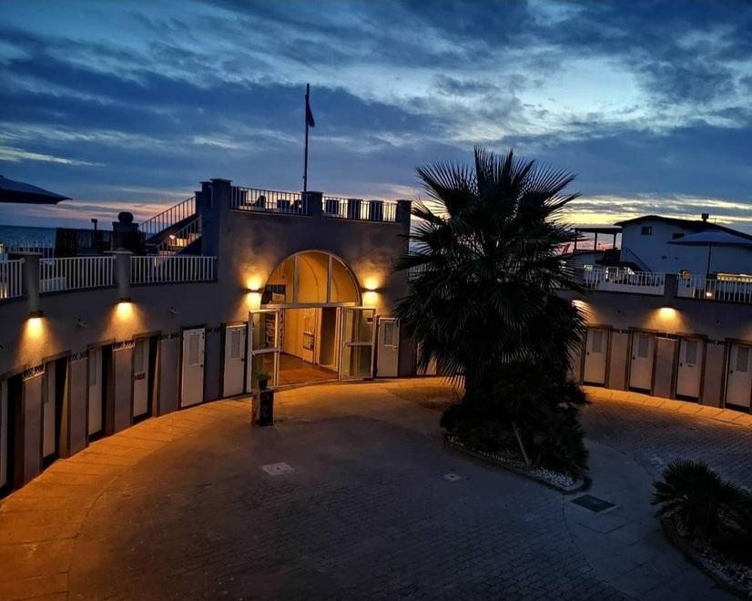 Marina di Grosseto, due gestori: «Se lo stabilimento andrà all’asta lo butteremo giù con il bulldozer»