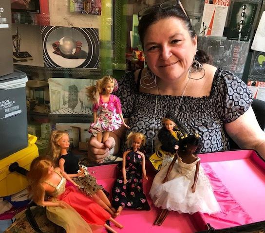 Ha settecento Barbie «Non sono bambole sono icone di stile»