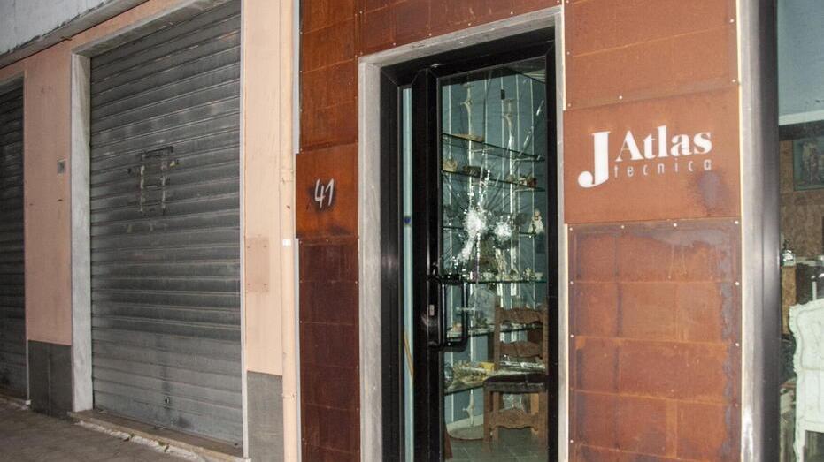 Viareggio, aggredita da uno spacciatore a cui aveva chiesto di allontanarsi