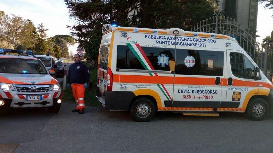 In moto contro un’auto: grave