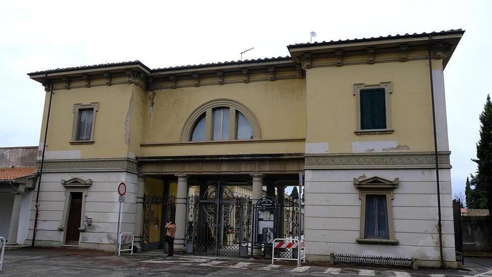 «Prima del parco della vita si pensi al cimitero»