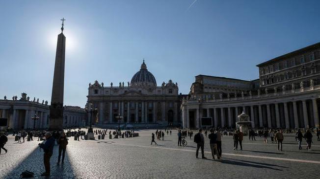 Forza posto blocco vicino Vaticano,sparo per fermarlo