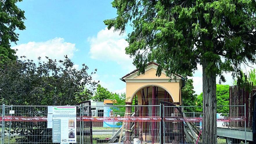 Reggiolo, via ai lavori alla cappelletta danneggiata dal terremoto