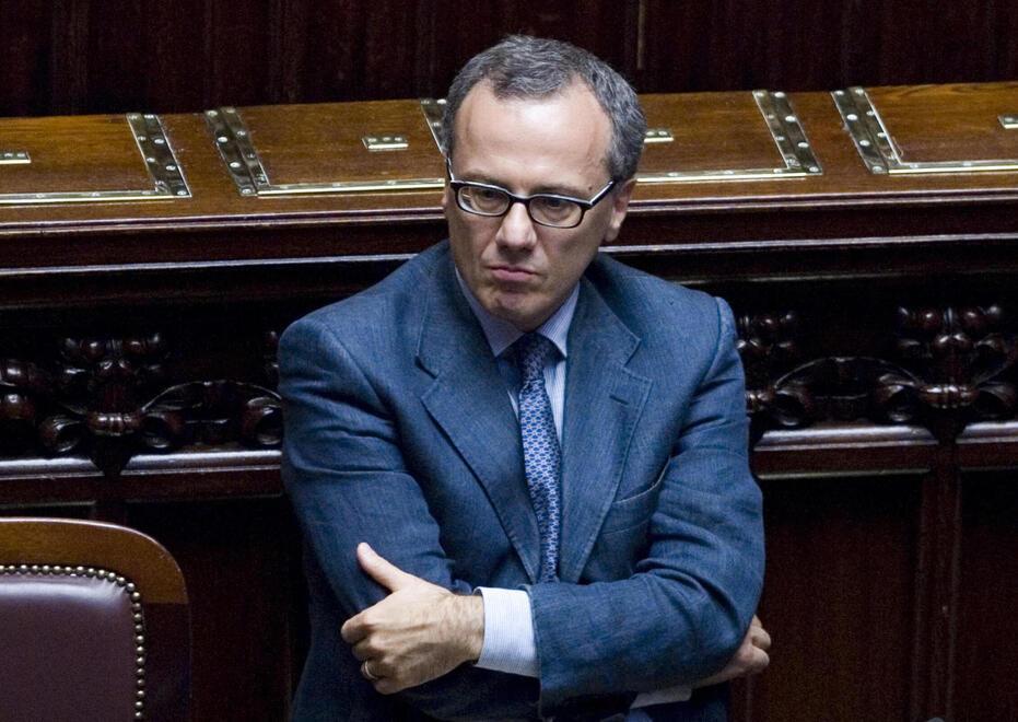 Ballottaggi, CasaPound col centrodestra a Lucca. Elio Vito si dimette: «Inaccettabile» 