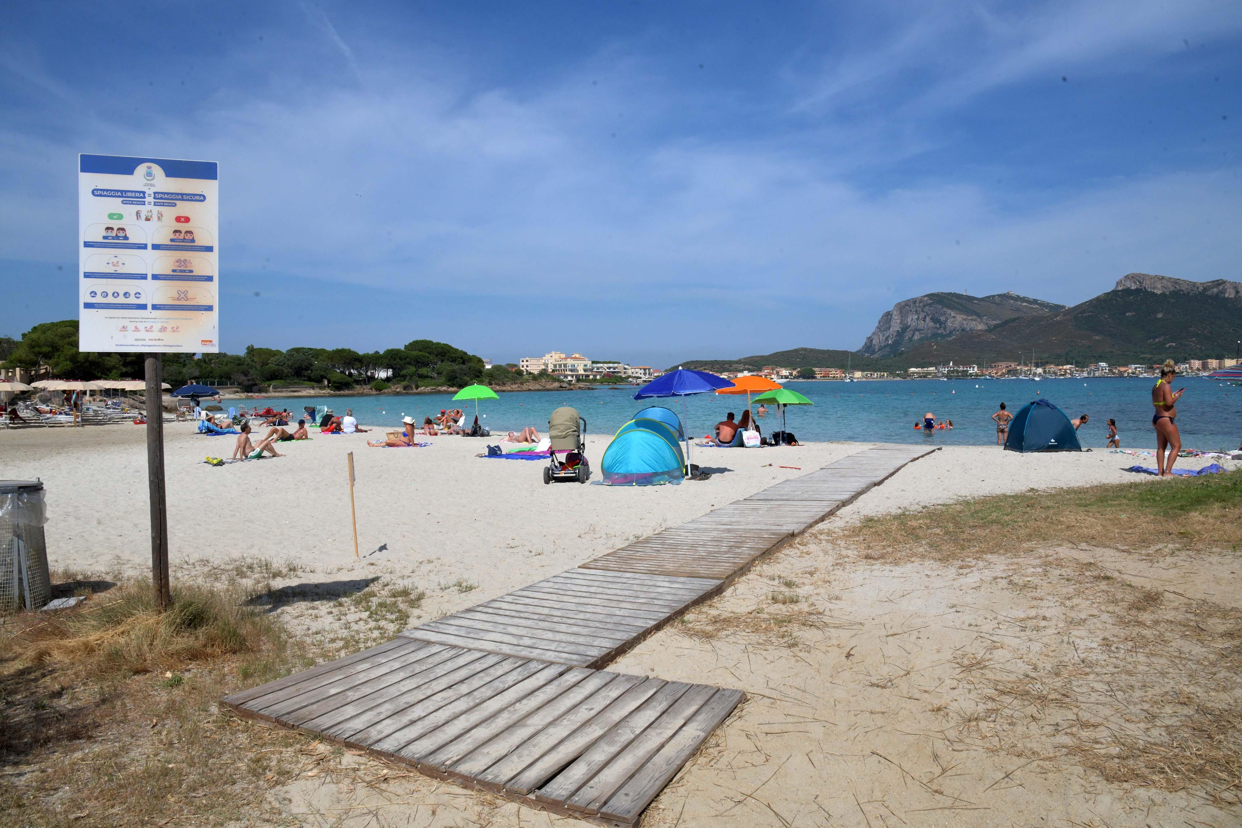 Golfo Aranci, revocato il divieto di balneazione in 4 spiagge