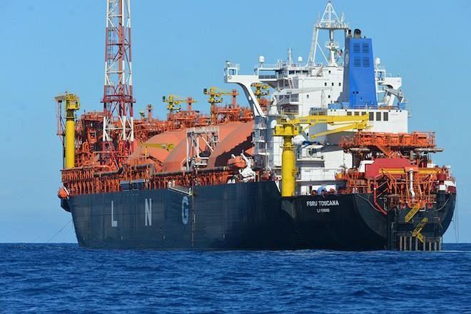 Rigassificatore a Piombino, l'esperto: «È emergenza, soluzione accettabile». Utilità e pericoli dell'impianto