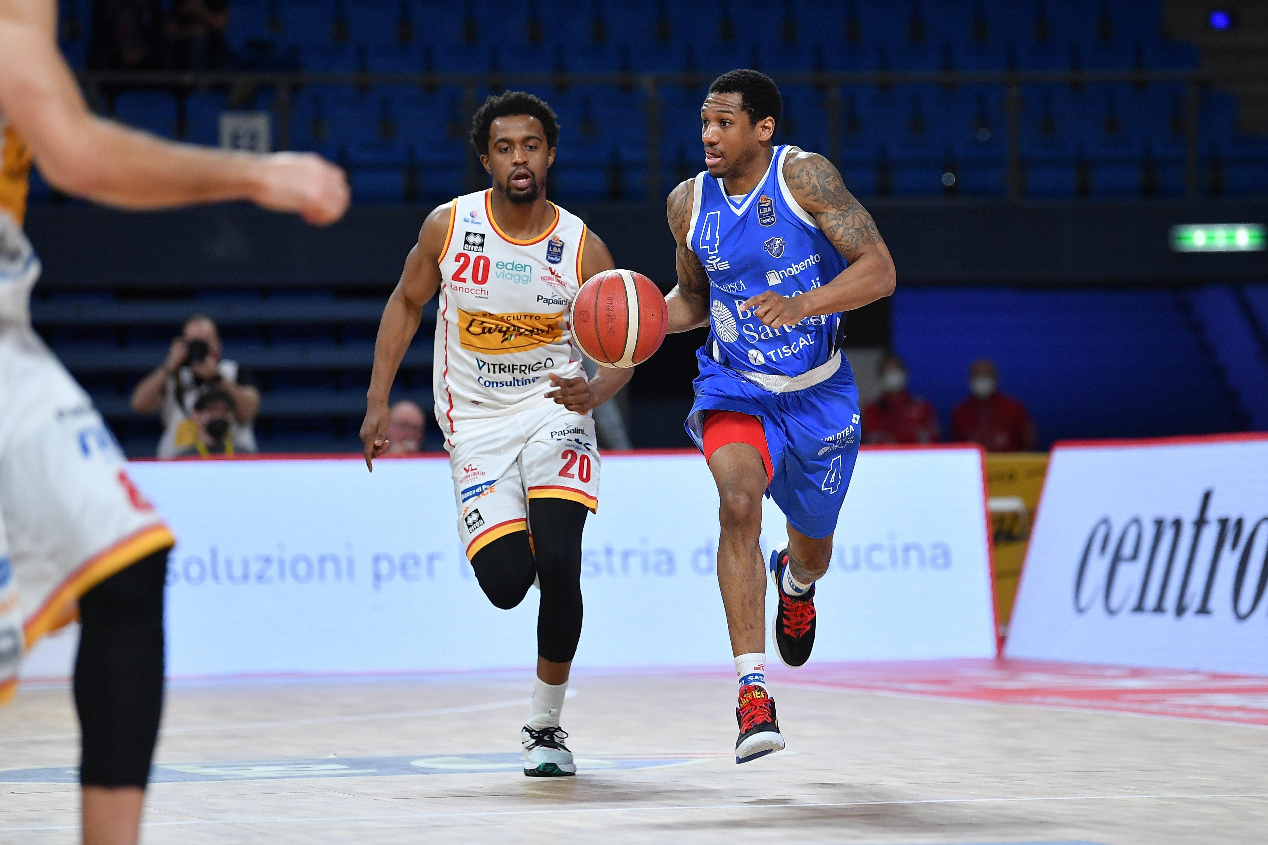 Dinamo, il play Gerald Robinson prolunga per un altro anno