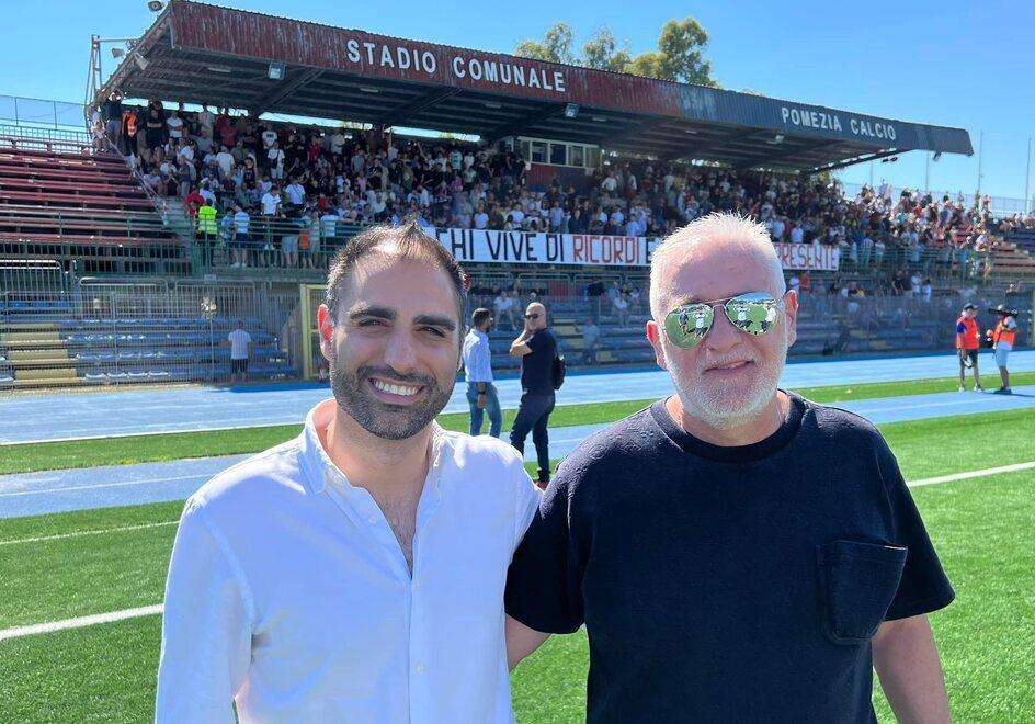 A sinistra il sindaco di Pomezia Adriano Zuccalà