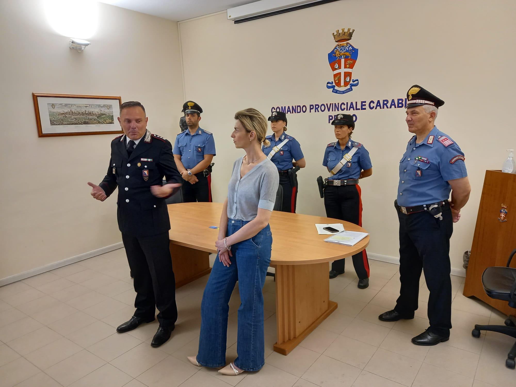 Un momento della conferenza stampa nel comando dei carabinieri di Prato