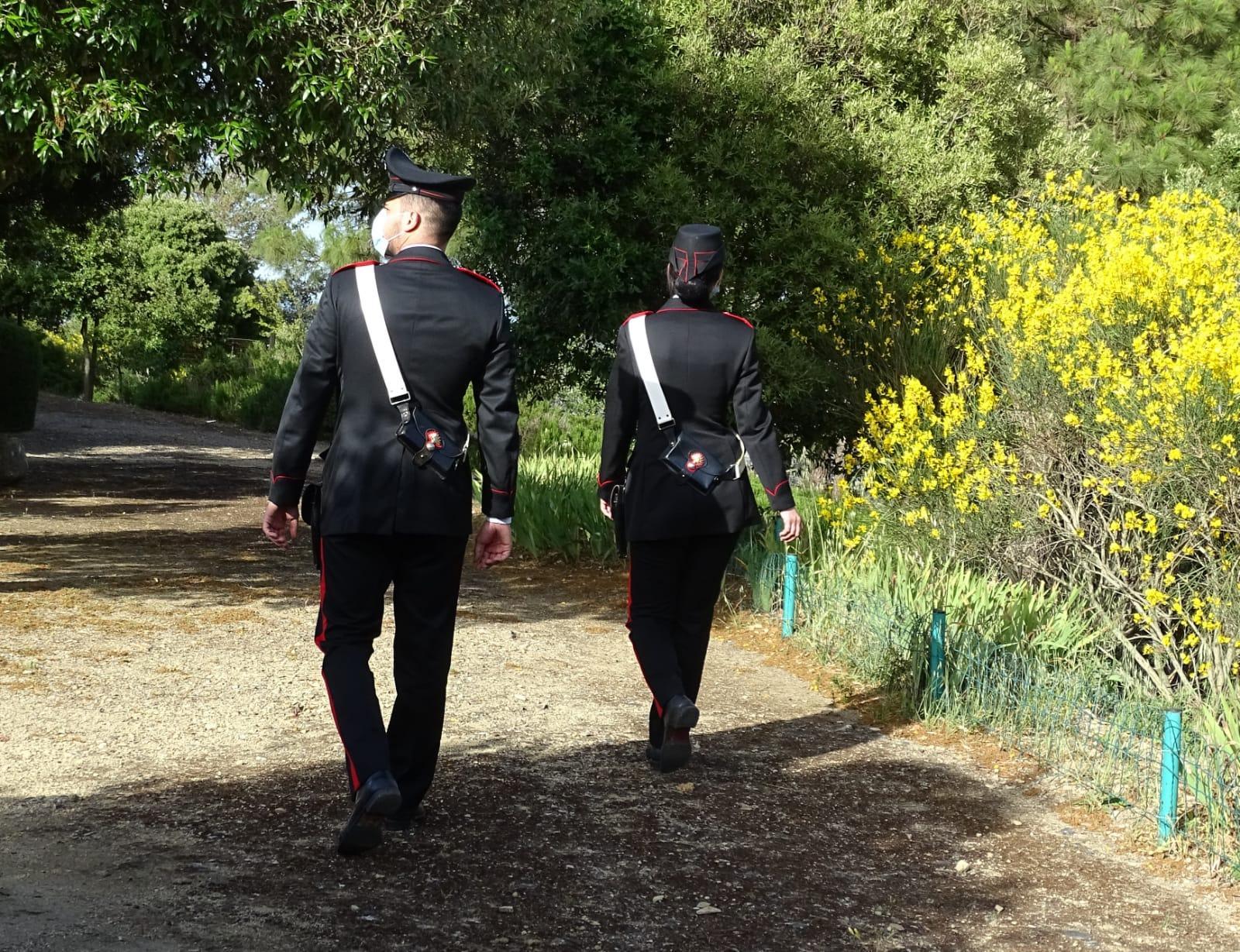 San Vito, cade in campagna e resta ore sotto il sole: salvato dai carabinieri