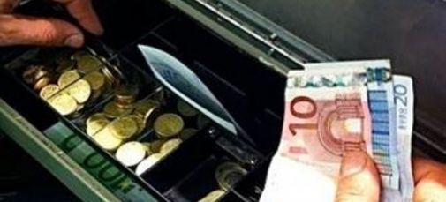 Pisa, ex calciatore accusato di dodici furti 