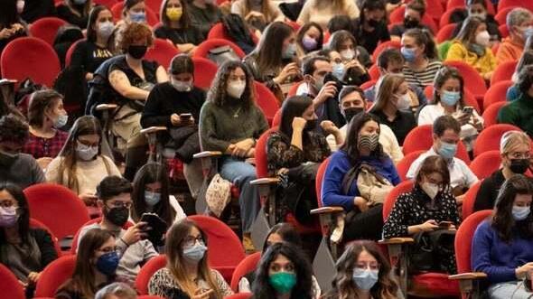 Da Letta a Gentiloni e Lucarelli La festa di “Domani” è a Modena