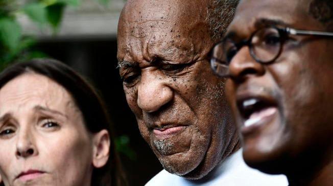 Comico Bill Cosby dichiarato colpevole di assalto a minore