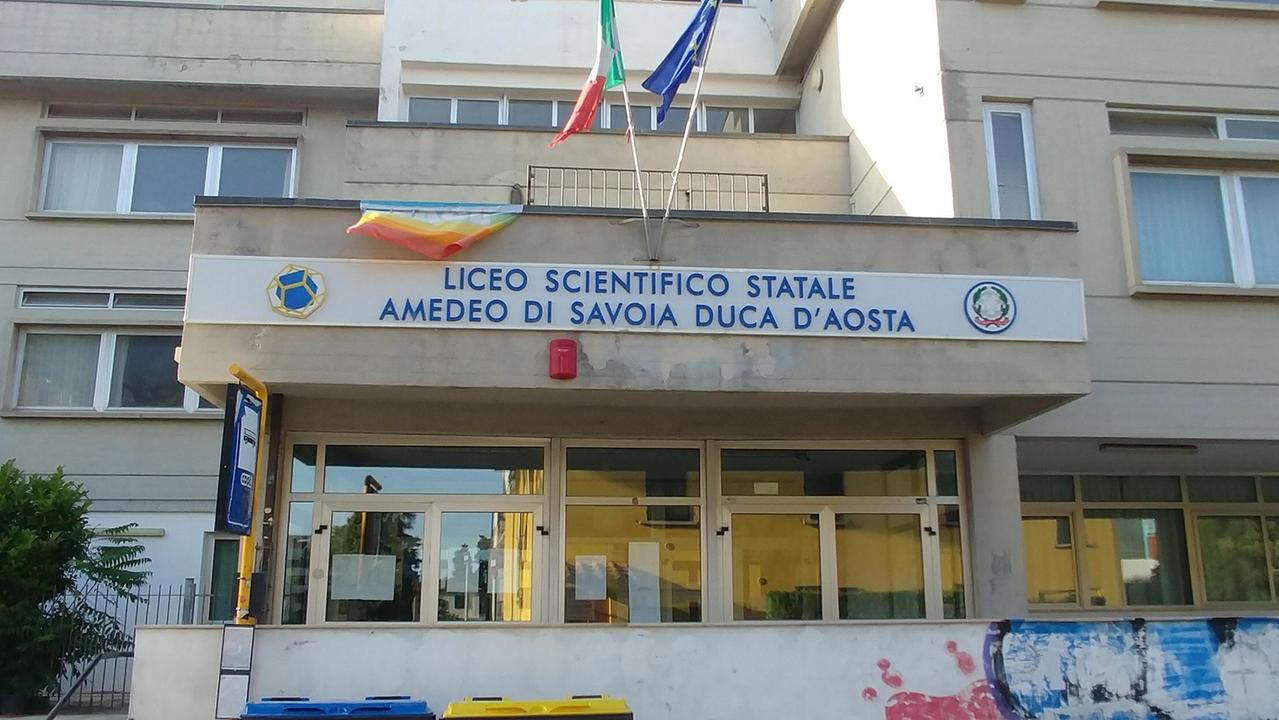 Scientifico a Pistoia: via il nome dei Savoia. È scontro: le ragioni del sì e del no