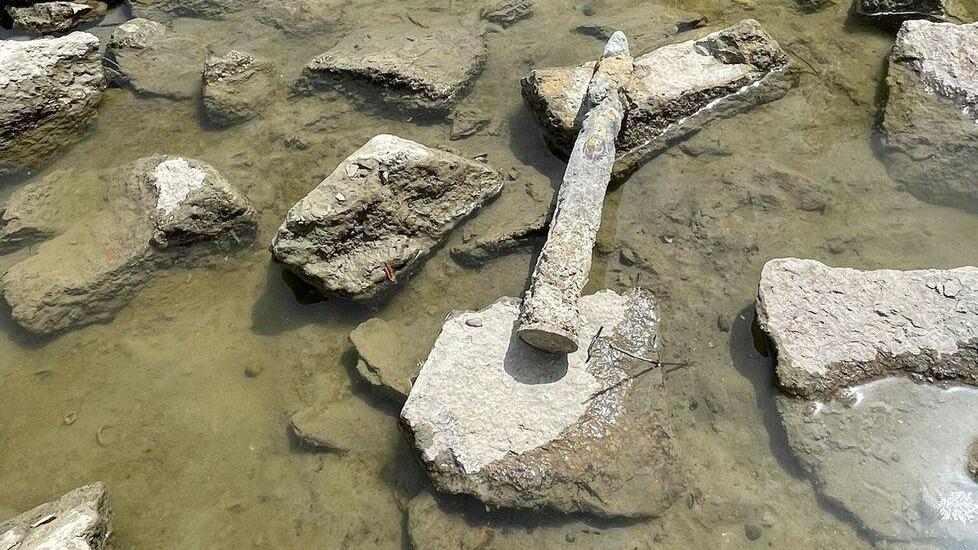 Nel Bondenese per la secca spunta un ordigno nel Po