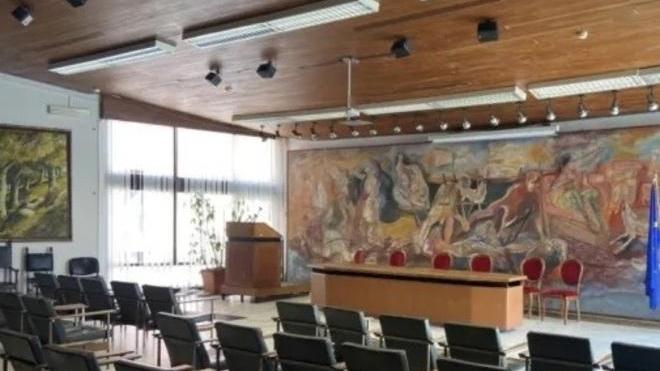 Faccia a faccia in Comune tra i due candidati promosso dal Tirreno