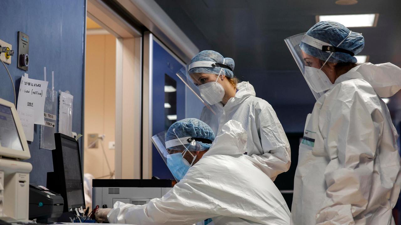 Covid, i contagi volano. Sette ricoveri nel Ferrarese