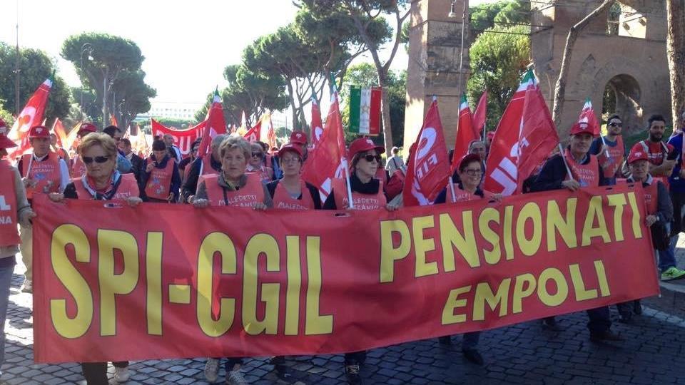 Un corteo dello Spi Cgil di Empoli