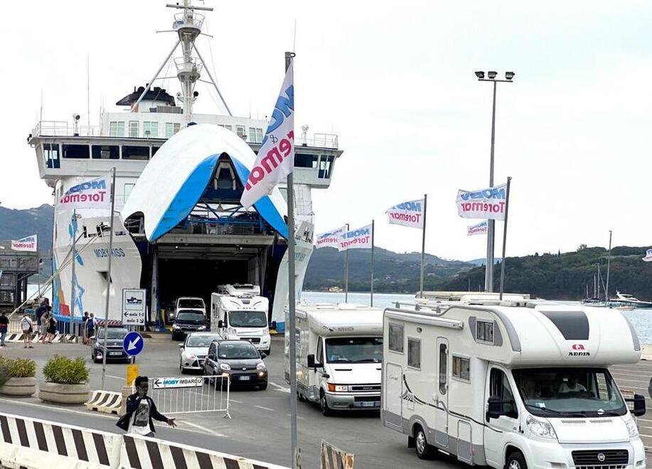 «L’Elba ostaggio di Moby»