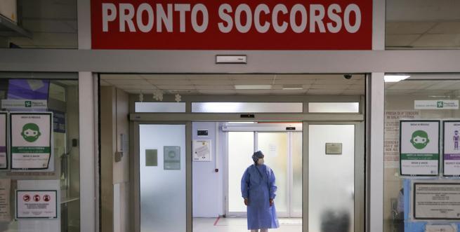 La grande fuga dei medici: «Troppo stress in ospedale»