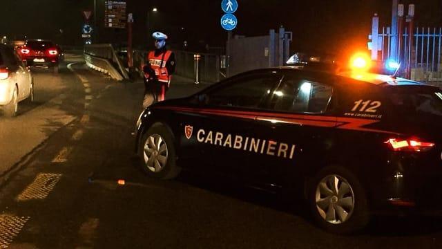 Porto Santo Stefano, i carabinieri disperdono un "mini rave"