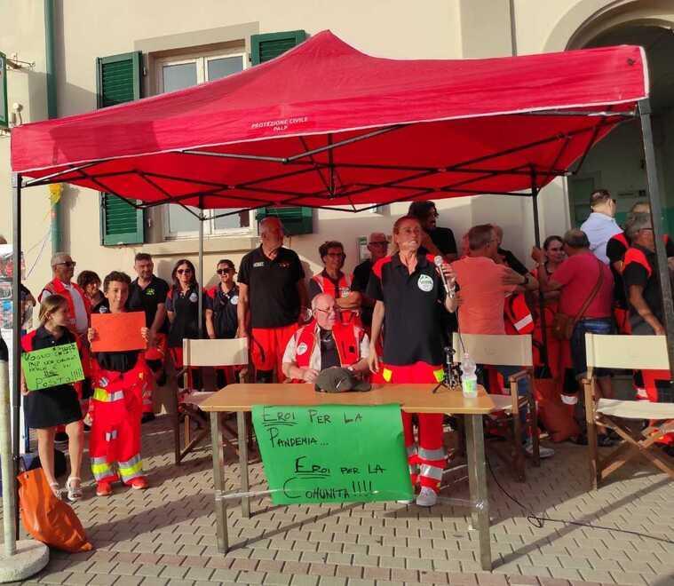 Il presidio di lunedì scorso davanti alla sede della Palp