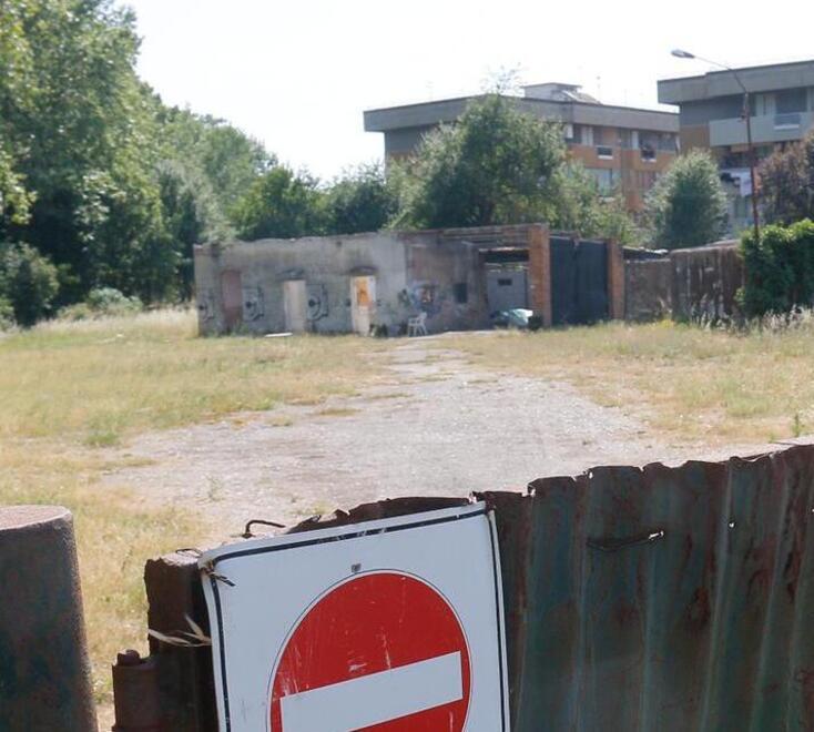 Sopra l’area che ospiterà la moschea a Porta a Lucca