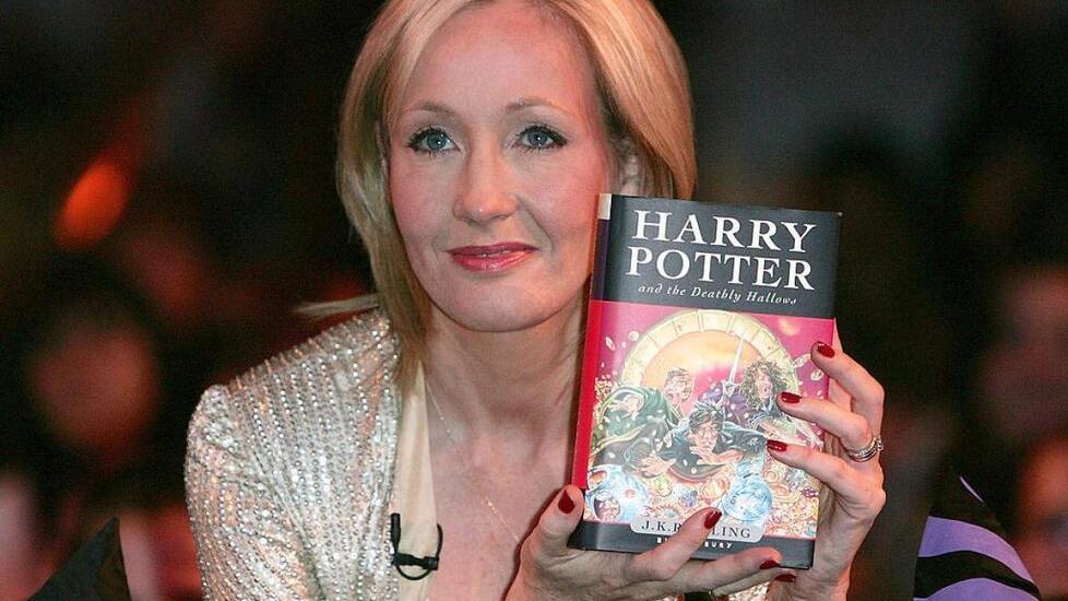 Auguri Harry Potter. “La Pietra Filosofale” uscì con tiratura iniziale di 500 copie