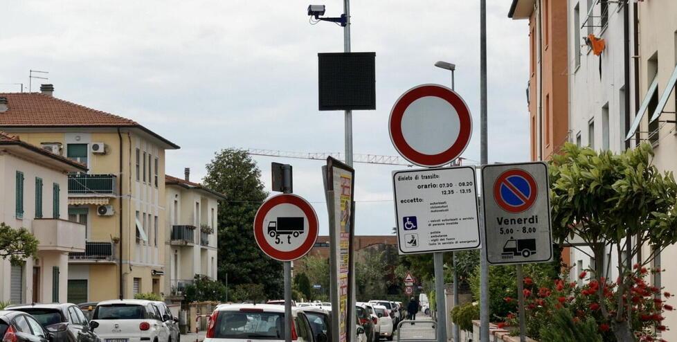 Ztl al villaggio scolastico: parte la sperimentazione 