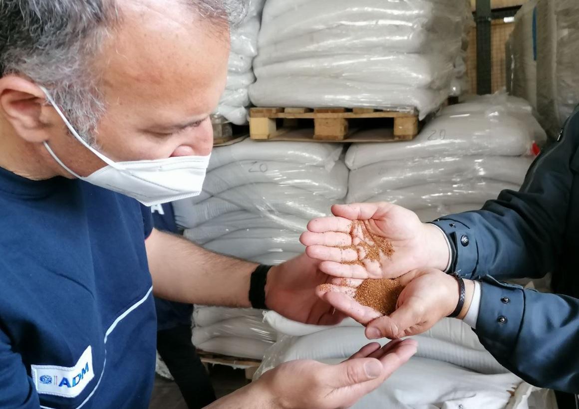 Sequestrate a Livorno 22 tonnellate di cereali trattati con pesticida 