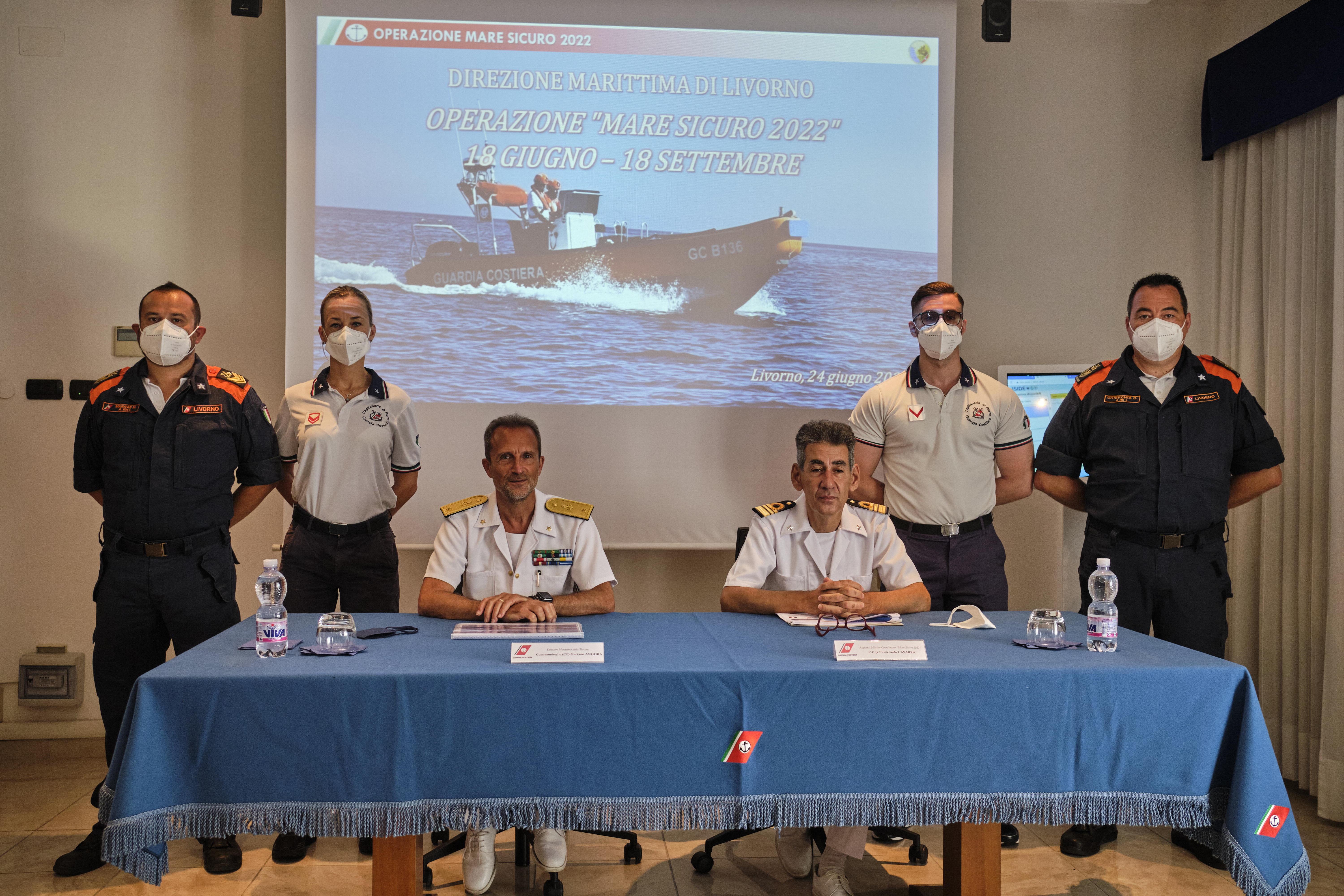 La guardia costiera presenta "Mare sicuro": 40 mezzi navali e 120 militari per la nostra sicurezza - Video