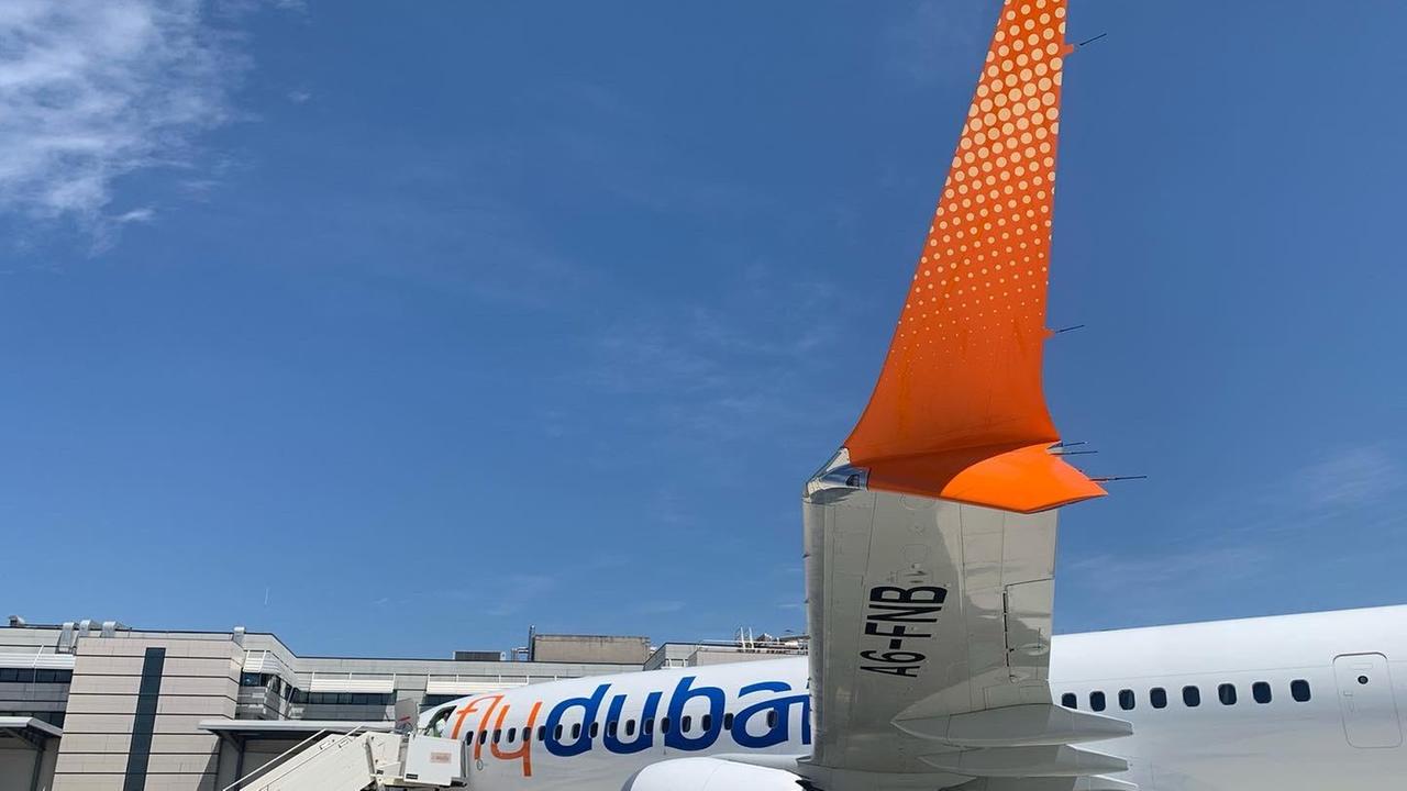 Pisa, storico atterraggio del primo aereo da Dubai
