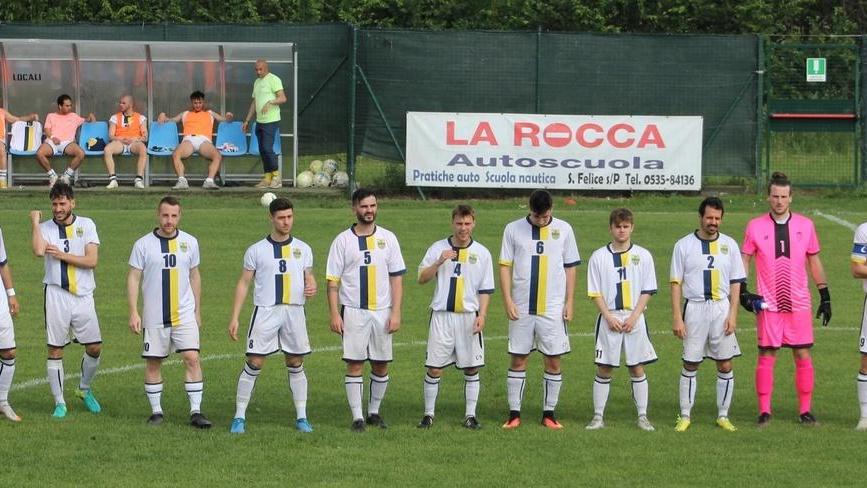Mirandola Pd e Lega, scontro sul calcio locale «Basta strumentalizzare lo sport»