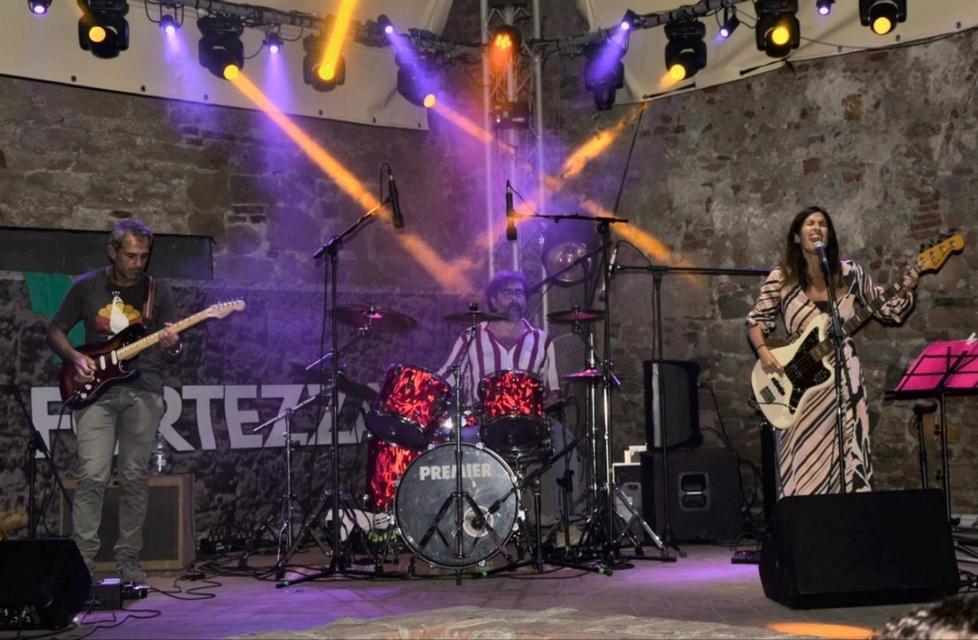 I Manifè di scena in Fortezza in un concerto di qualche tempo fa: di scena Massimo Provinciali, Nicoletta Solinas e Federico Onida