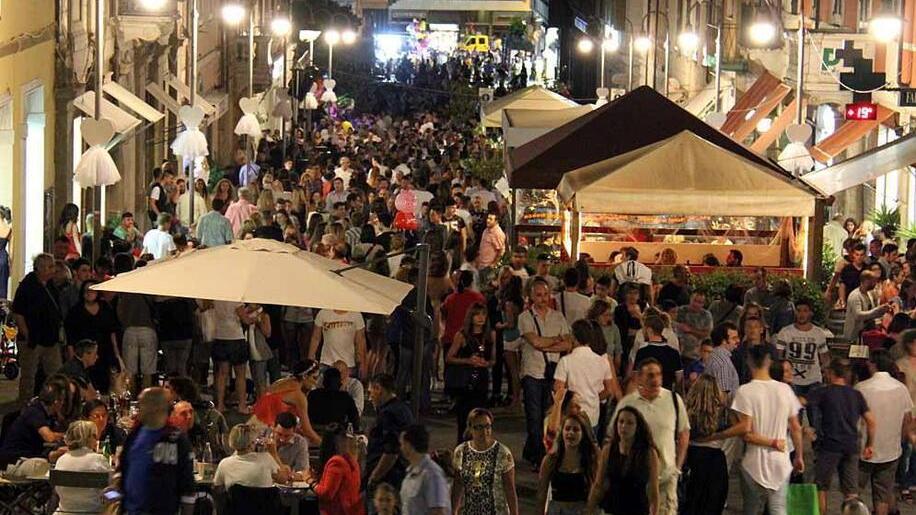 Una precedente edizione della Notte Bianca in centro città