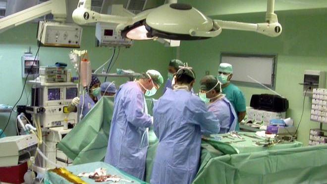 In sala operatoria ci sono 40 gradi: svengono infermieri e oss in ospedale a Firenze